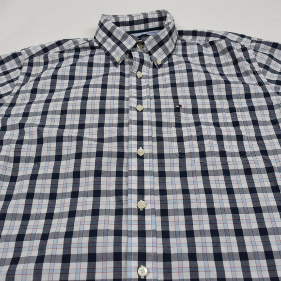 Tommy Hilfiger men"s short sleeve plaid shirt - Picture 2 of 6